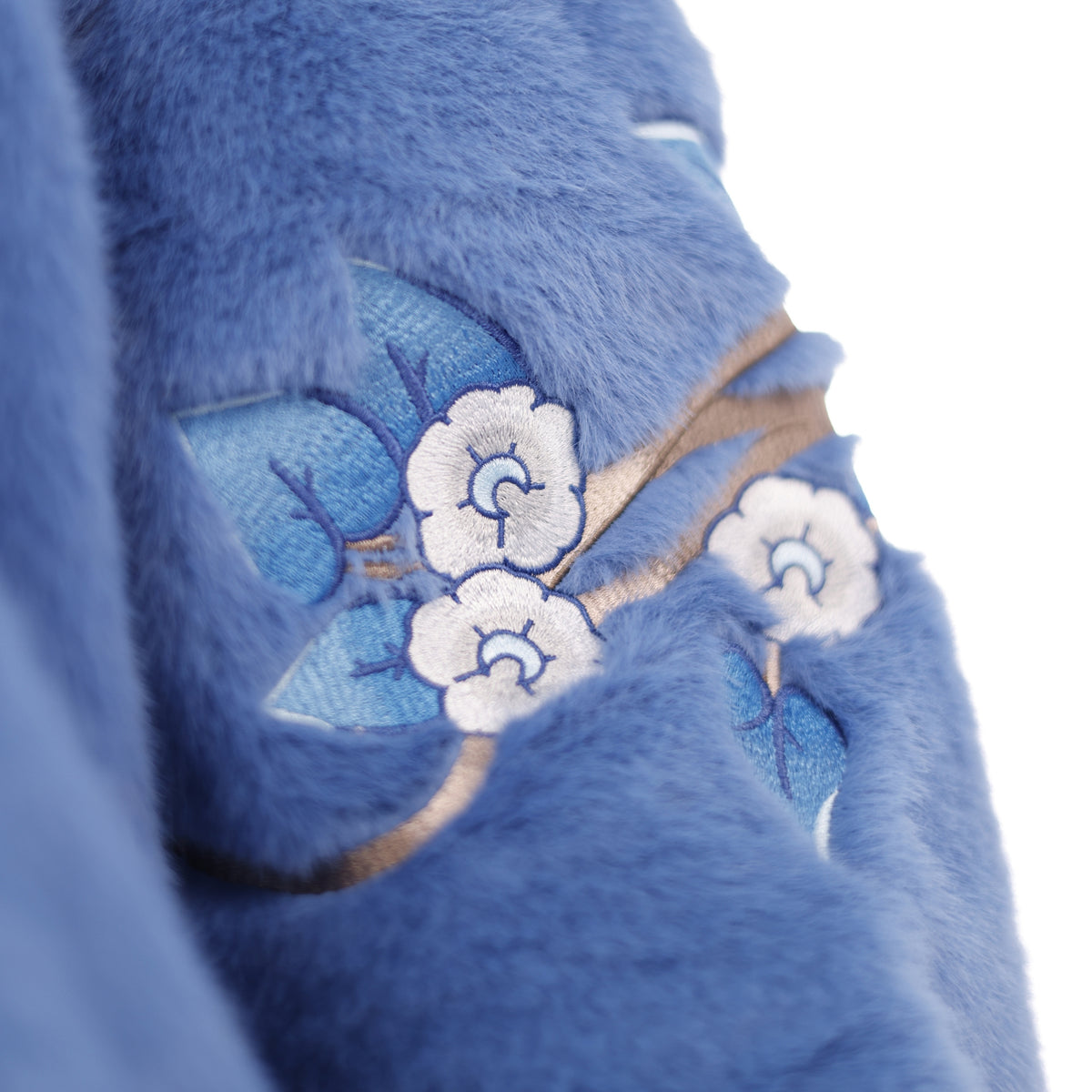 Fuzzy Lauma Cloak Preorder